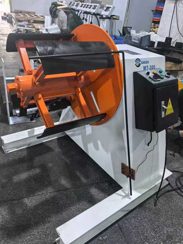 MT-200 Metal Straightening Machine 200mm Max width 1.6mm Steel Plate Thickness for Metalworking
