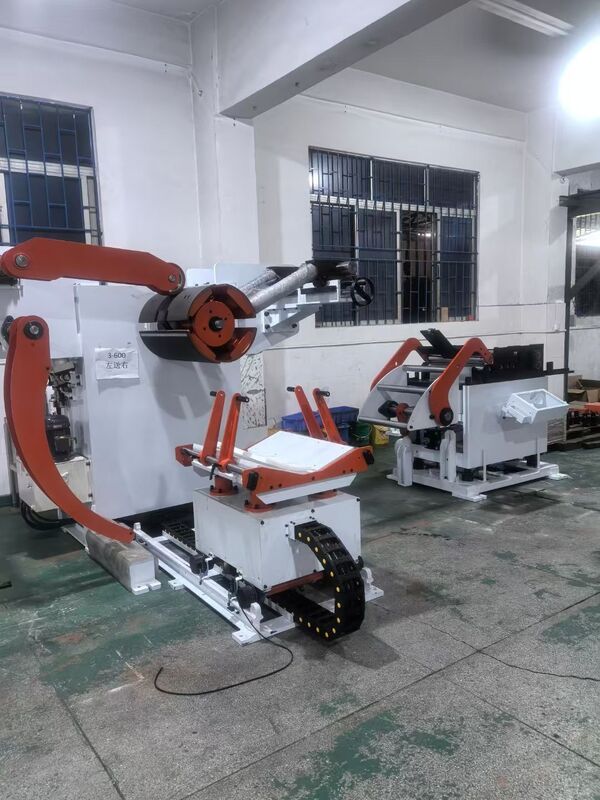 Automatic Sheet Metal Straightening Machine 0.6-6mm Thick with AC22kw Servo Motor