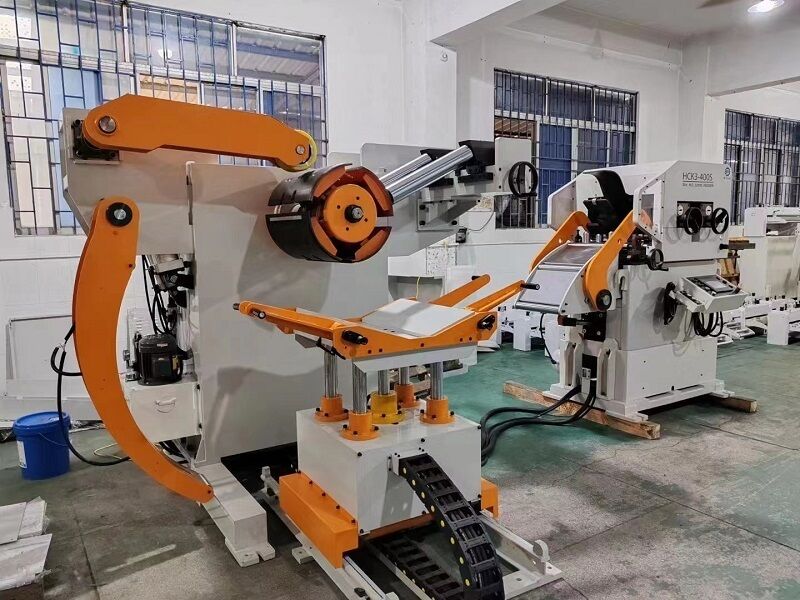 Automatic 3 In 1 Servo Metal Straightening Machine 15M/Min For 70-800mm Width Sheet
