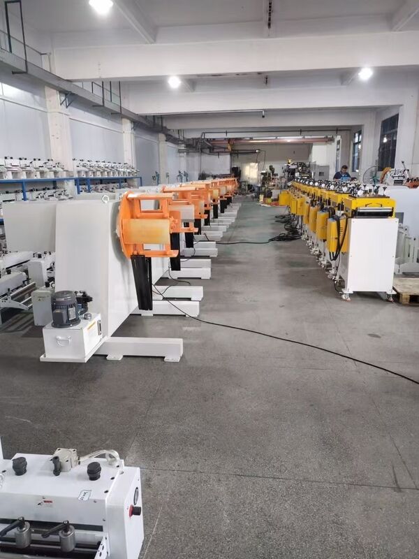 Automatic Uncoiler Machine with 15m/min Feeding Speed and Hydraulic/Electric Drive for Steel Coil Processing