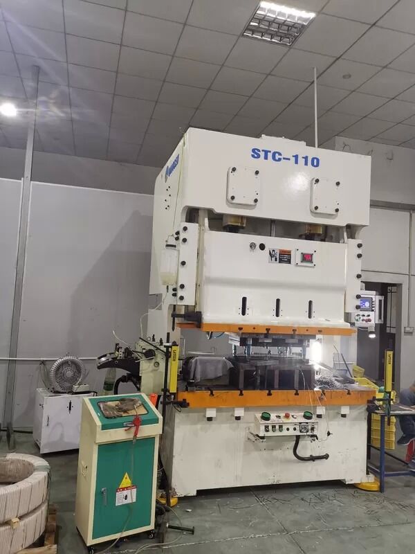 STC-110V High Precision JIS Class 1 Servo Punch Press for Metal Stamping 110 ton