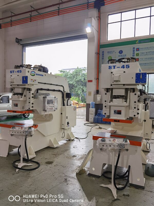 110ton Deep Throat Hole Punch Press JIS Class 1  for Large Mesh Plates / Drawn Parts