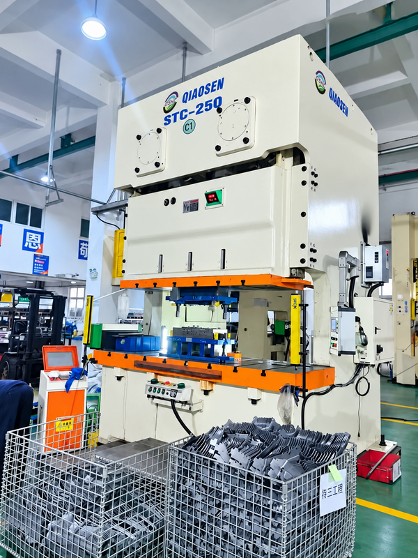 250Ton C Frame Punch Press with Overload Protection and JIS Class 1 Precision for Metal Sheet Stamping